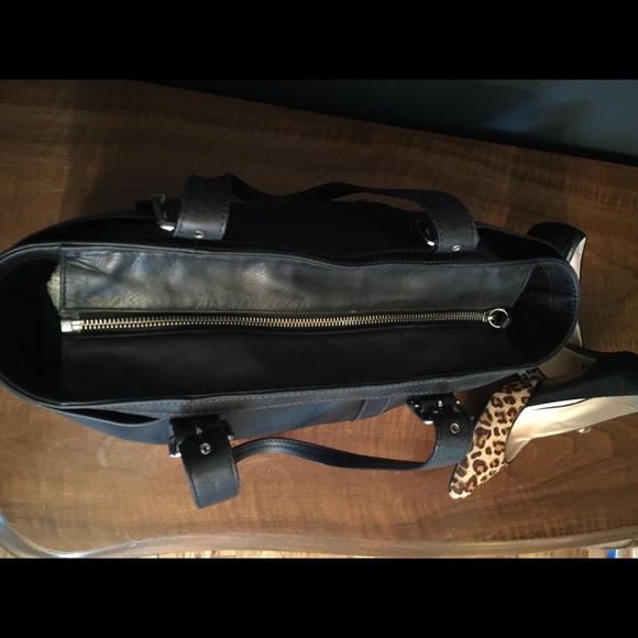 Classic Black Leather Coach Tote!! - Picture 7 of 8